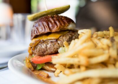 Gibsons Classic Burger