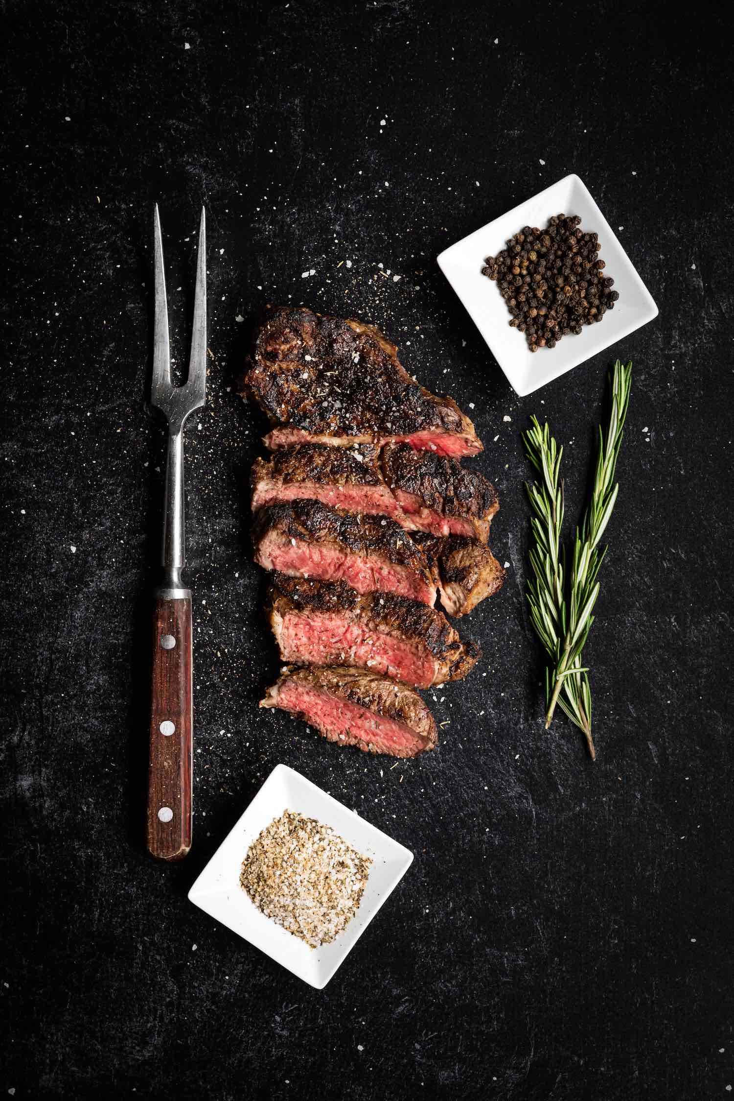 Ribeye with Carving Fork2